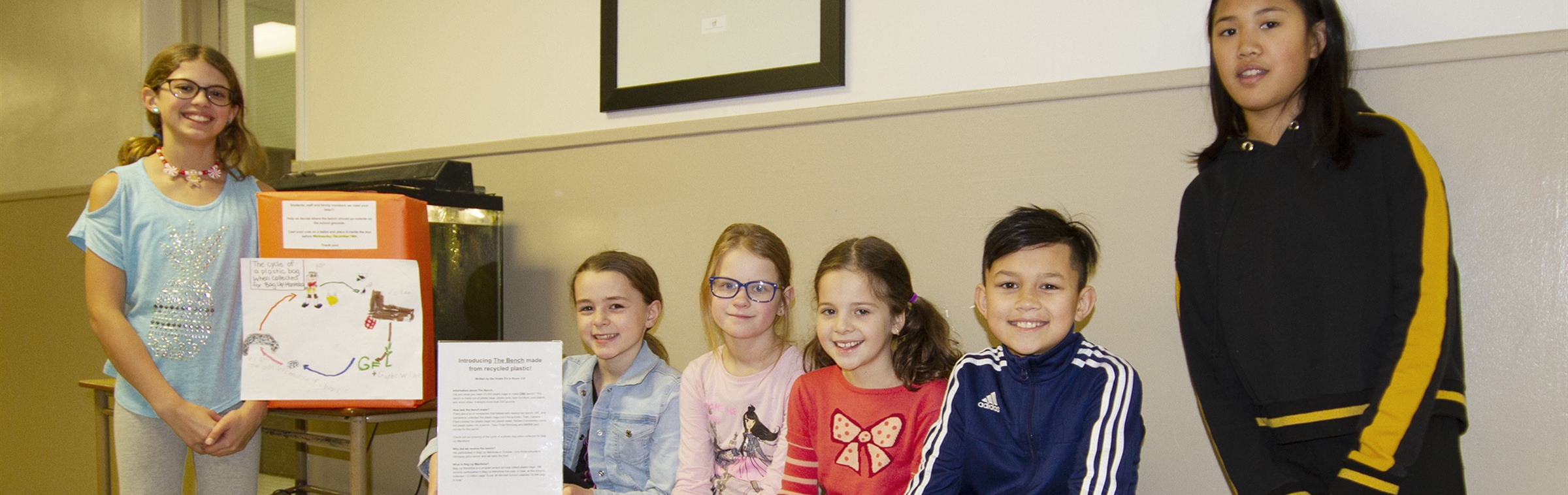 École J.B. Mitchell School awarded a bench made from recycled plastic bags